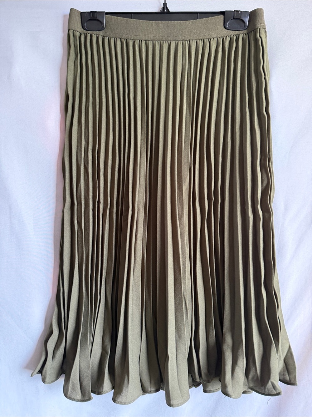 Pleated Maxi Skirt in Olive Green